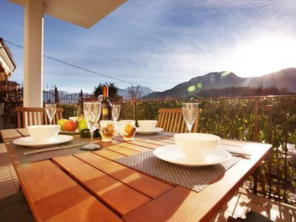 Village Centre Apartment-pool, Parking, Garden Appartement *
